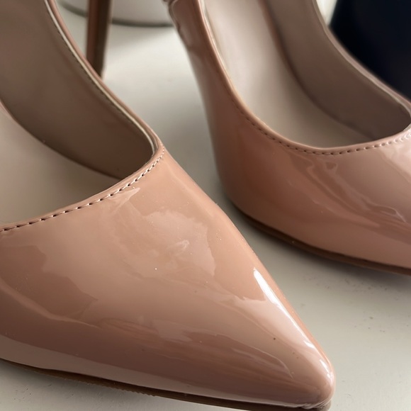 Nude Heels - Size 6 1/2 - Picture 2 of 4